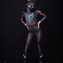 Wetsuit pup